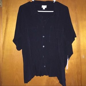 Large LuLaRoe Amy Tee